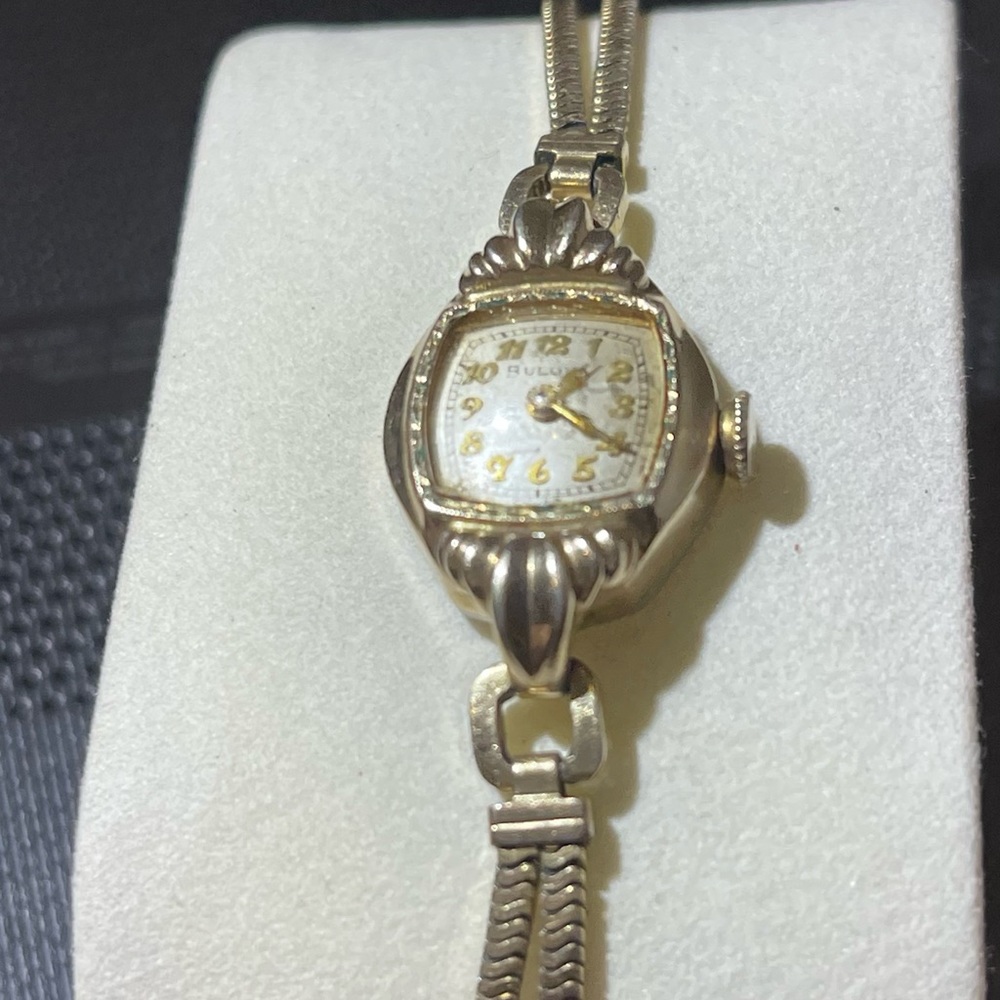 Vintage 10k RG case. 1952 Bulova watch. - Picture 6 of 17